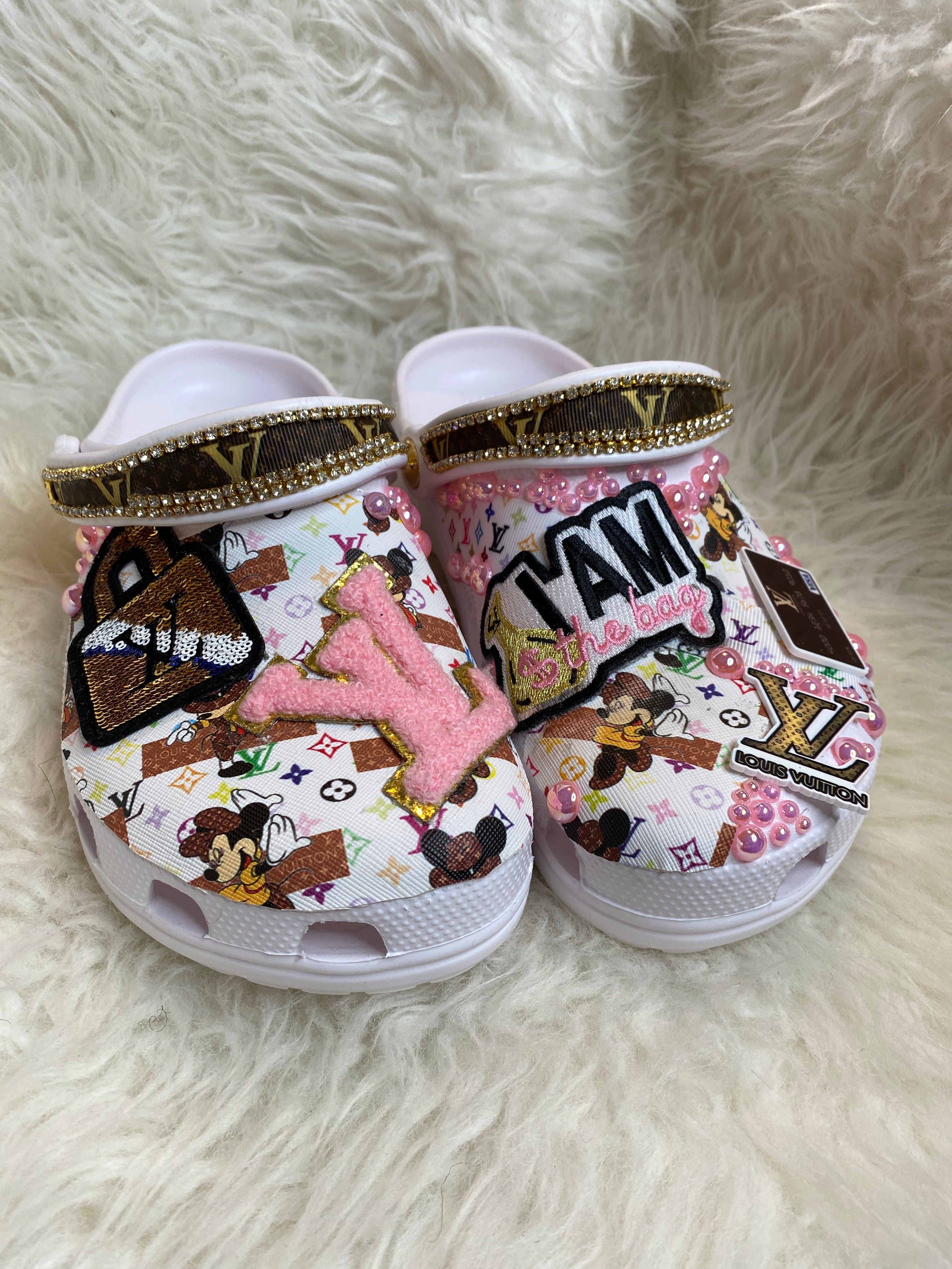 Louis discount vuitton crocs